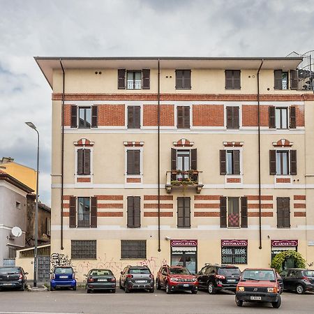 Life Is Beautiful Design Loft Navigli Romolo, Netflix, Wifi, Ac And Street Parking Apartment Milano Exterior foto